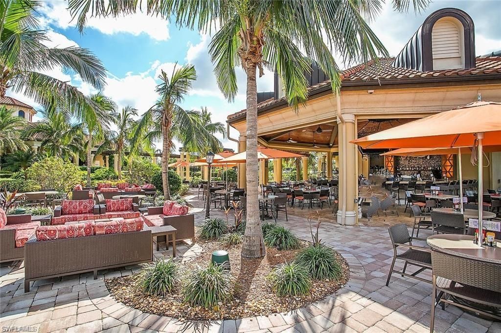 9844 Venezia Cir, Unit 714, Naples, FL 34113 Photo