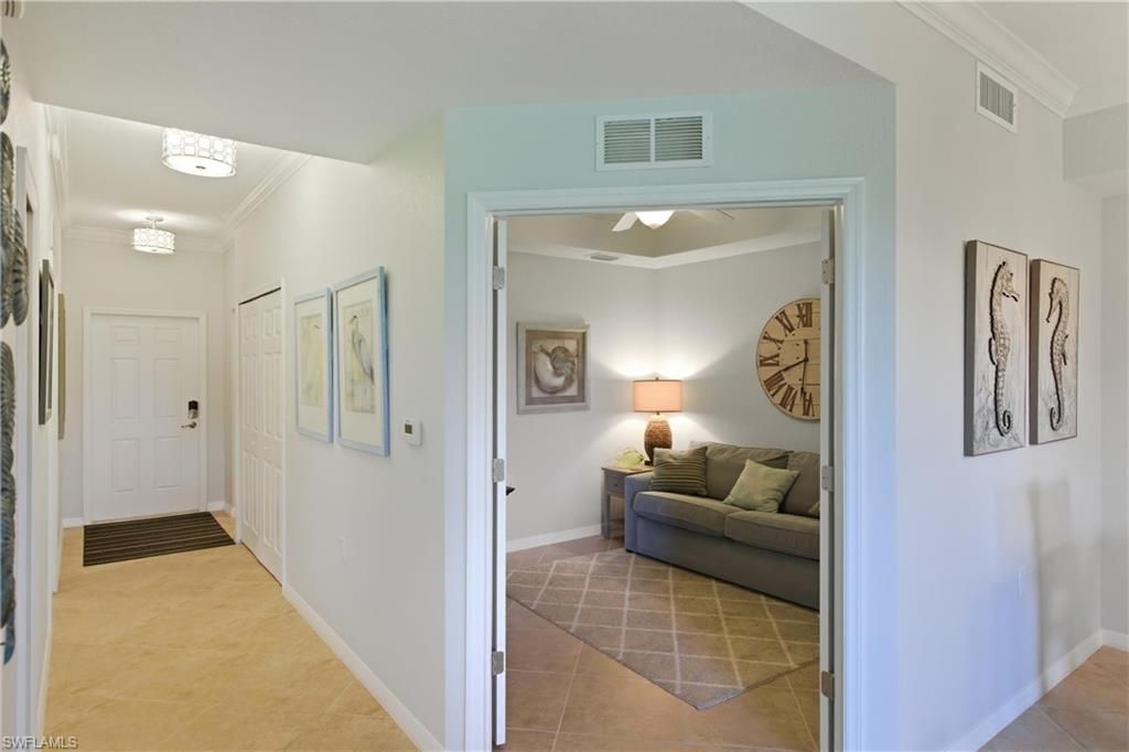 9844 Venezia Cir, Unit 714, Naples, FL 34113 Photo