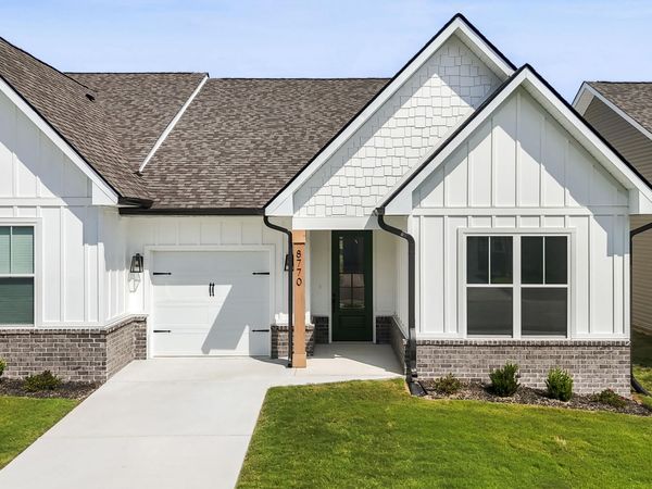 8770 James Creek Drive, Ooltewah, TN 37363