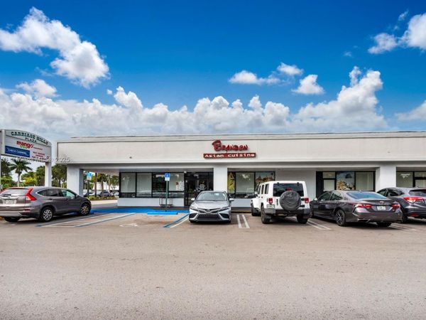 6411-6417 Stirling Rd, Davie, FL 33314