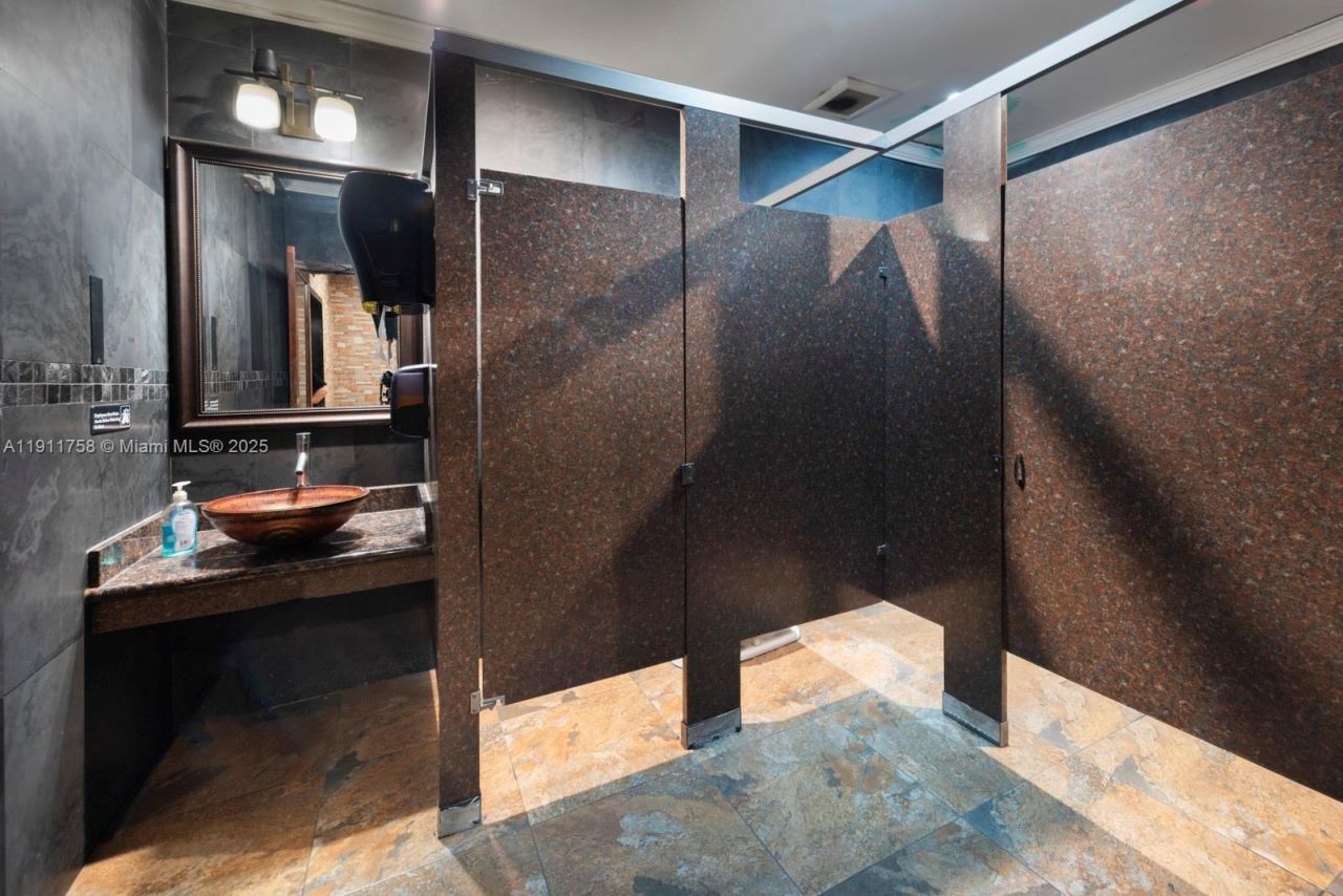 6411-6417 Stirling Rd, Davie, FL 33314 Photo