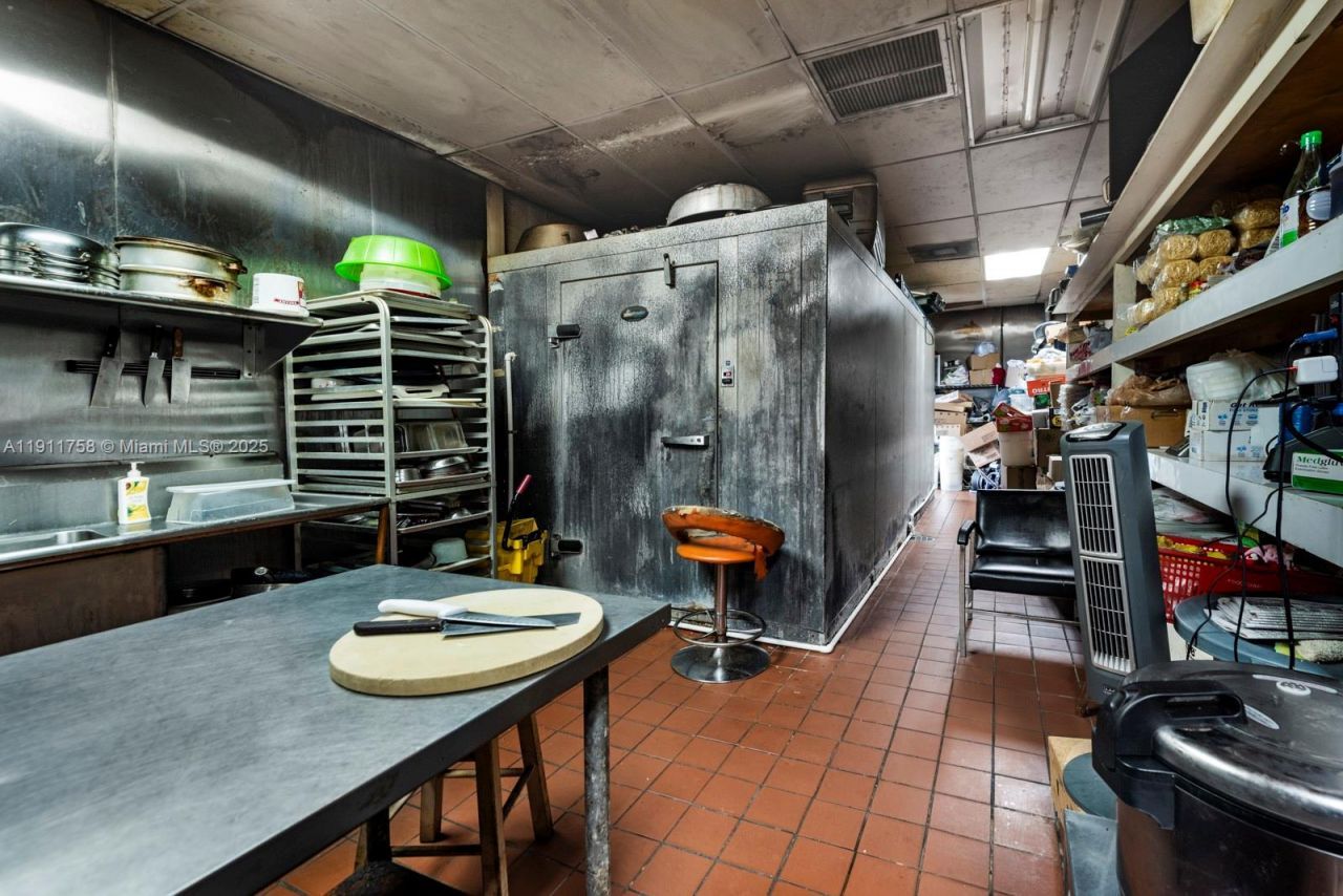 6411-6417 Stirling Rd, Davie, FL 33314 Photo