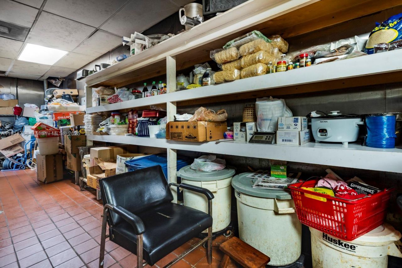 6411-6417 Stirling Rd, Davie, FL 33314 Photo