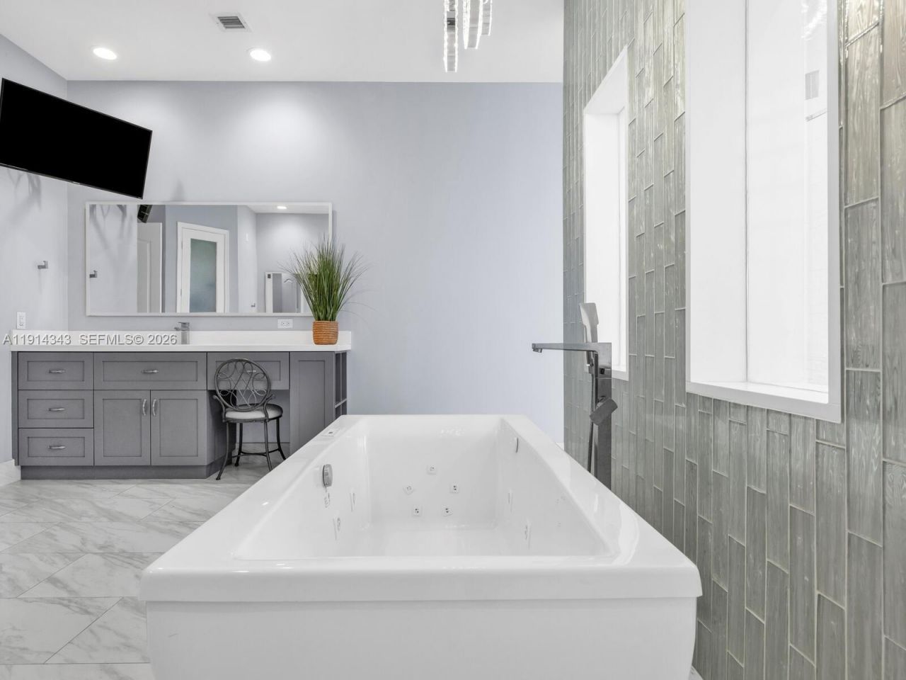 12995 SW 40th St, Davie, FL 33330 Photo