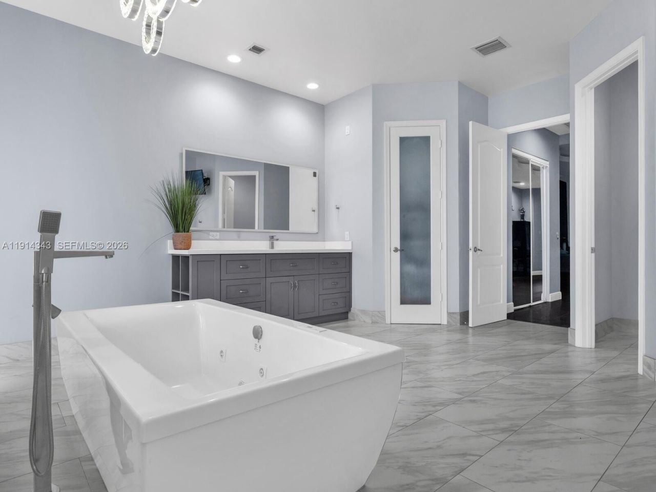 12995 SW 40th St, Davie, FL 33330 Photo