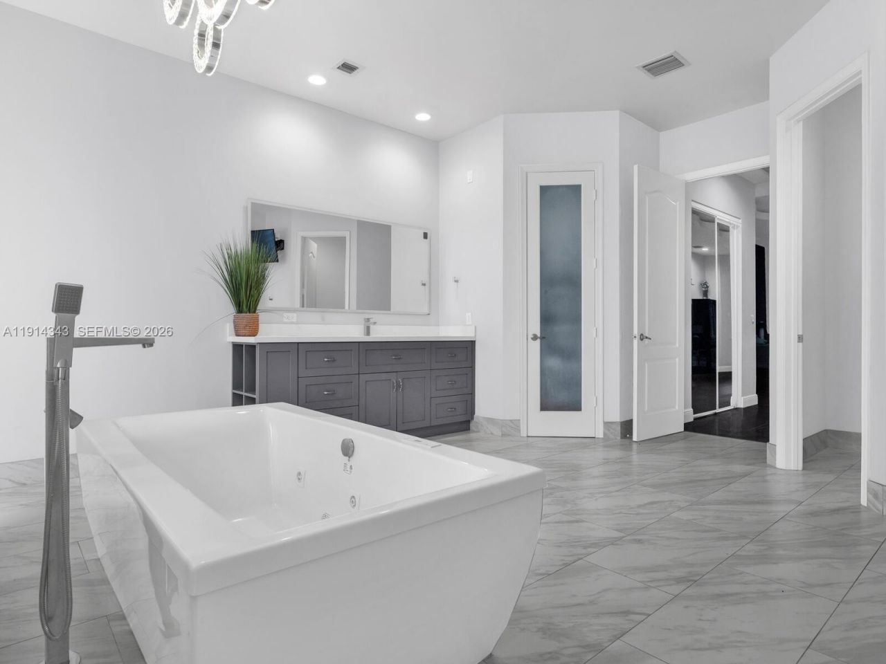 12995 SW 40th St, Davie, FL 33330 Photo