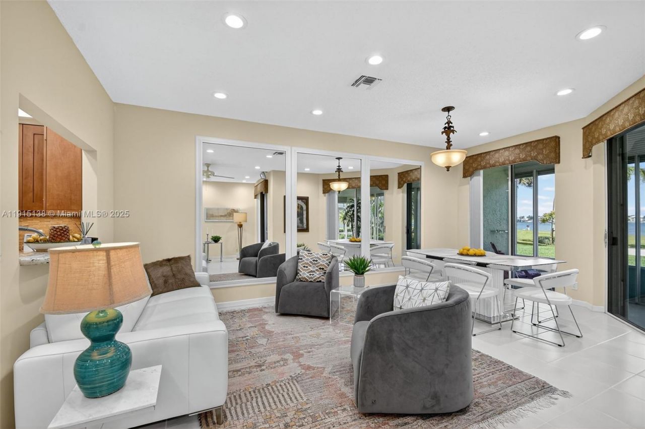 38 S Lakeshore Dr, Hypoluxo, FL 33462 Photo