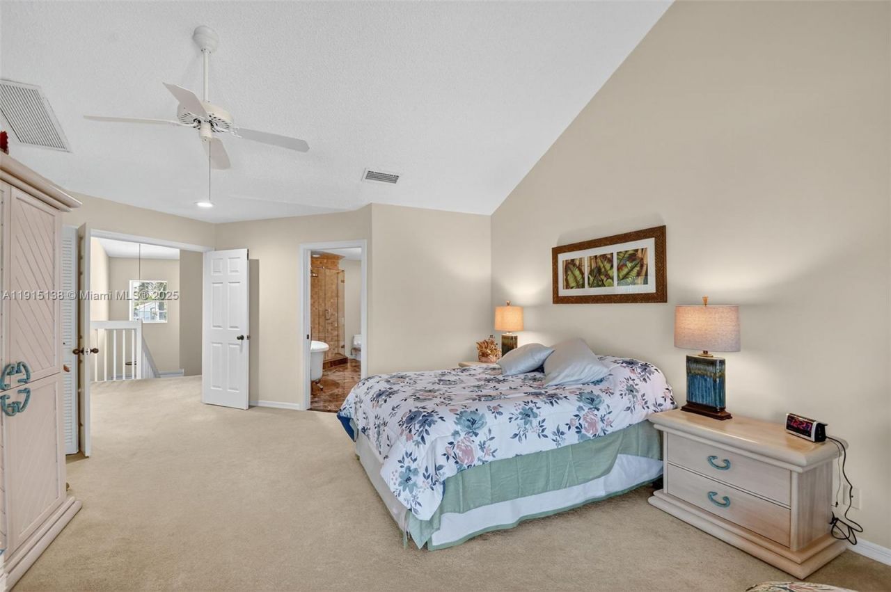 38 S Lakeshore Dr, Hypoluxo, FL 33462 Photo