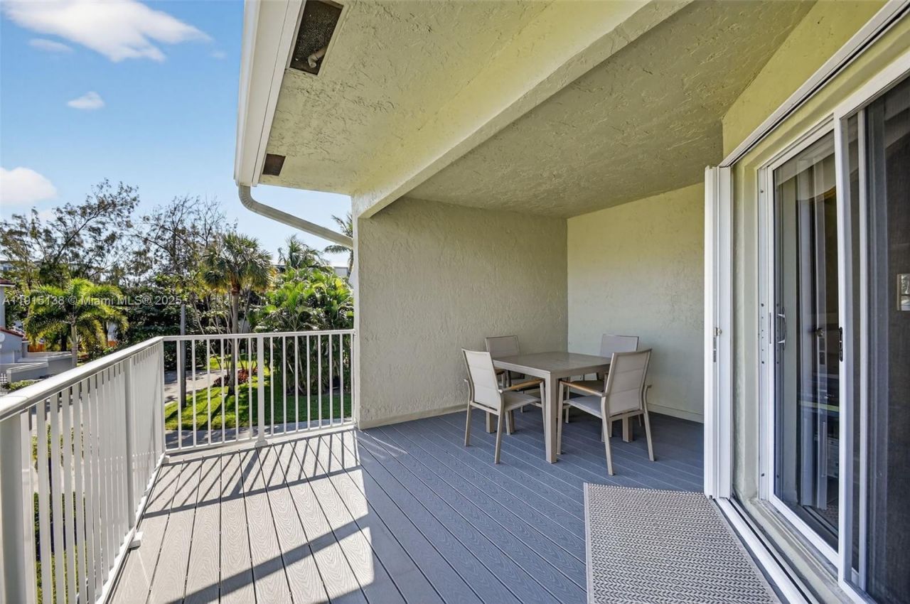 38 S Lakeshore Dr, Hypoluxo, FL 33462 Photo