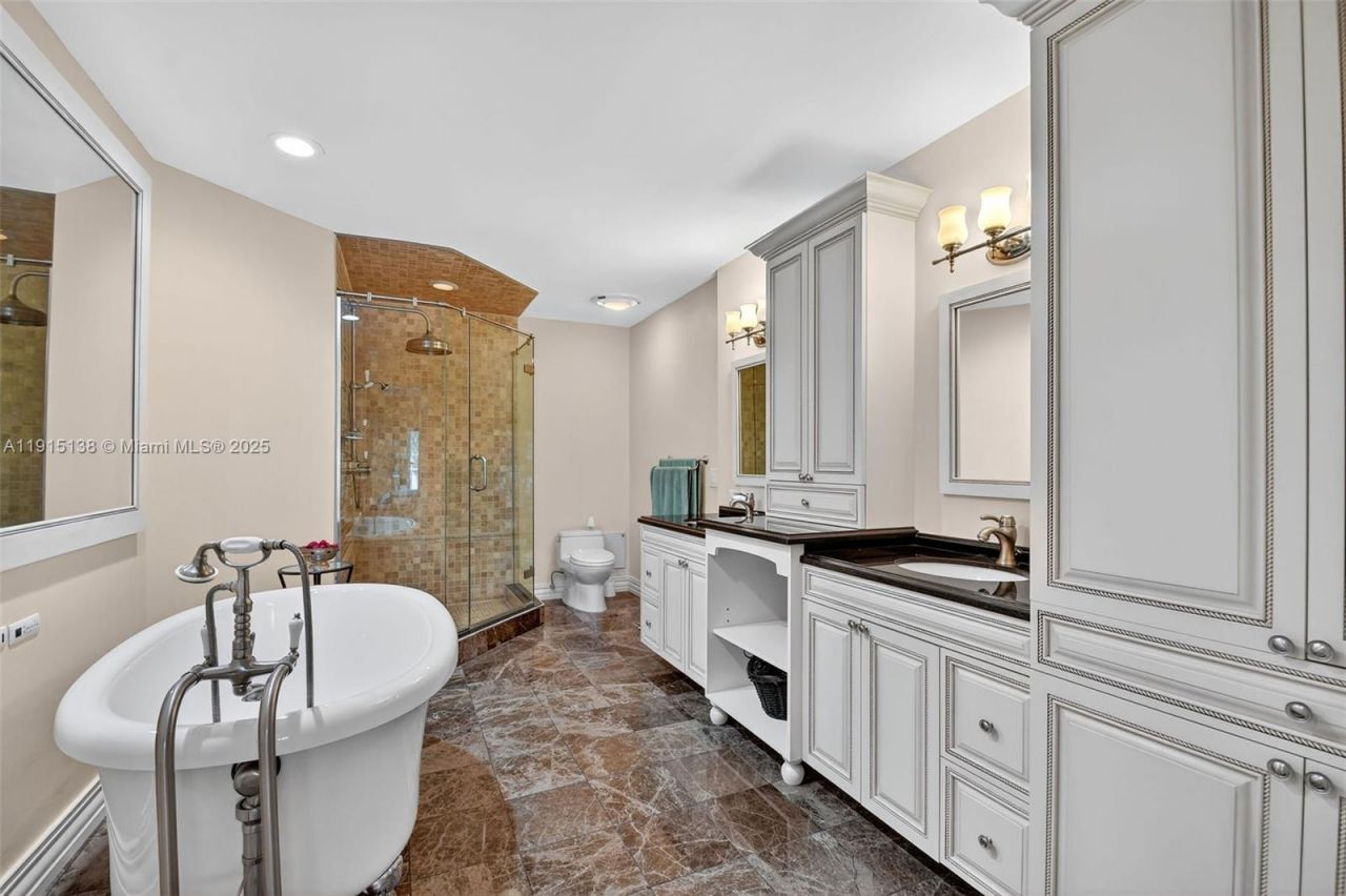 38 S Lakeshore Dr, Hypoluxo, FL 33462 Photo