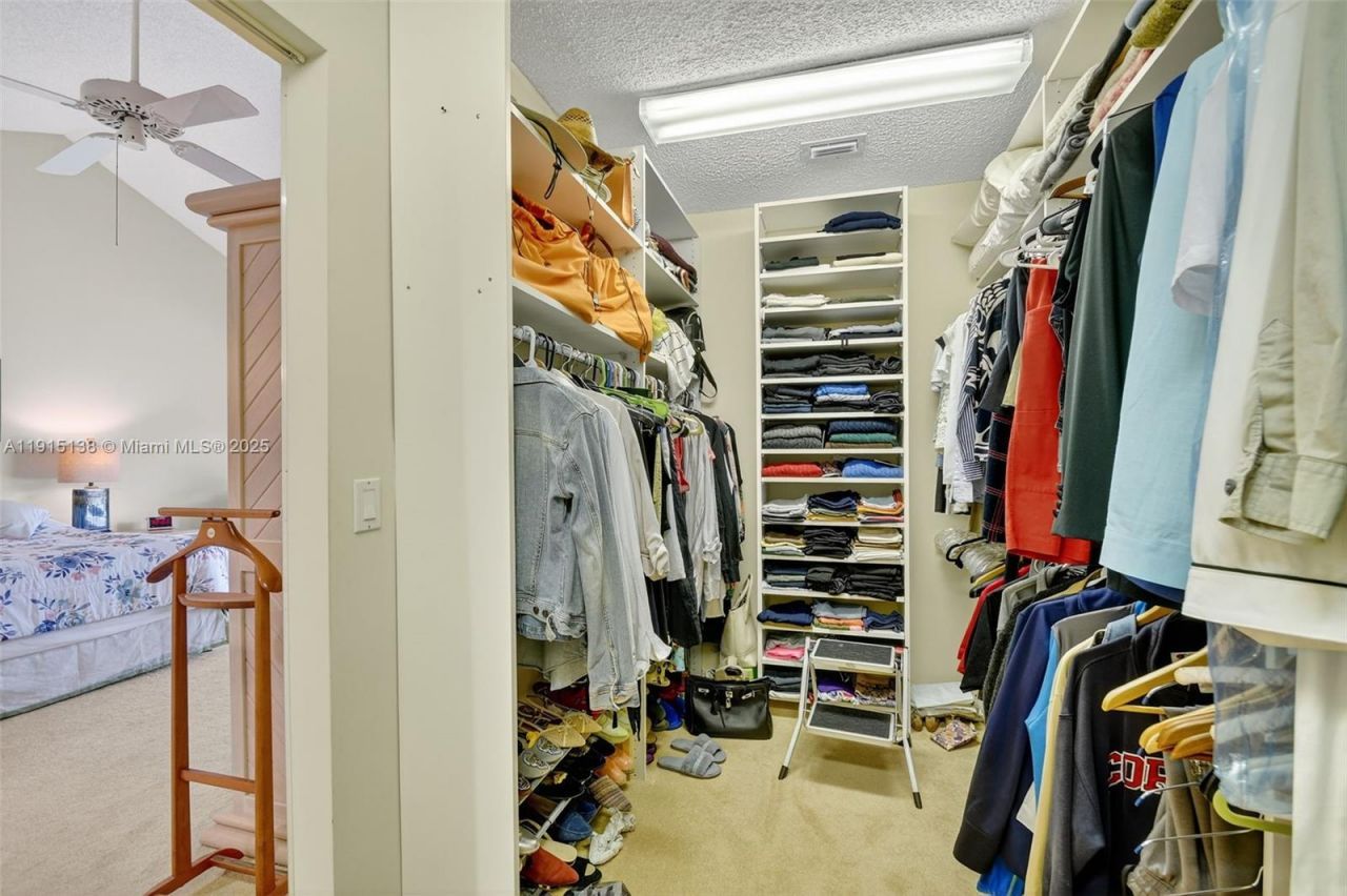 38 S Lakeshore Dr, Hypoluxo, FL 33462 Photo