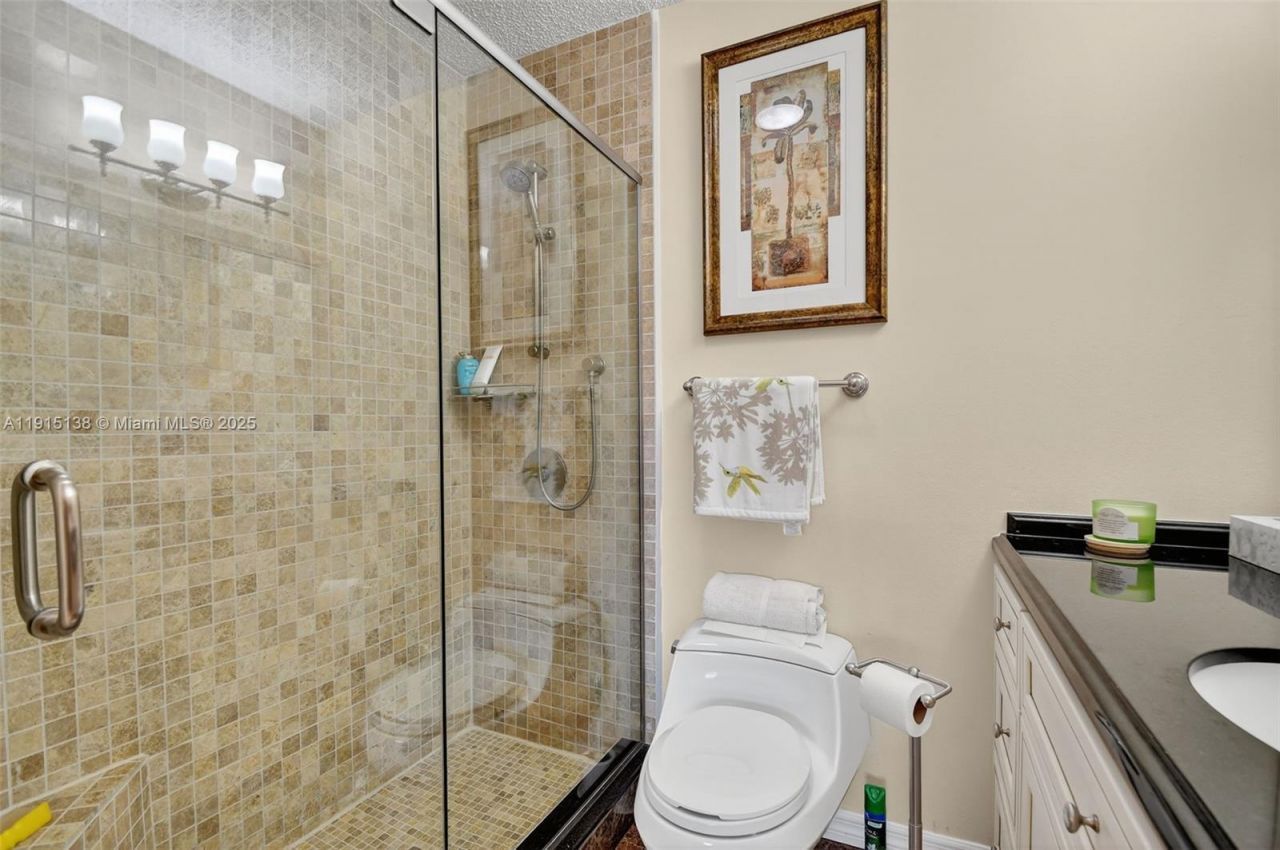 38 S Lakeshore Dr, Hypoluxo, FL 33462 Photo