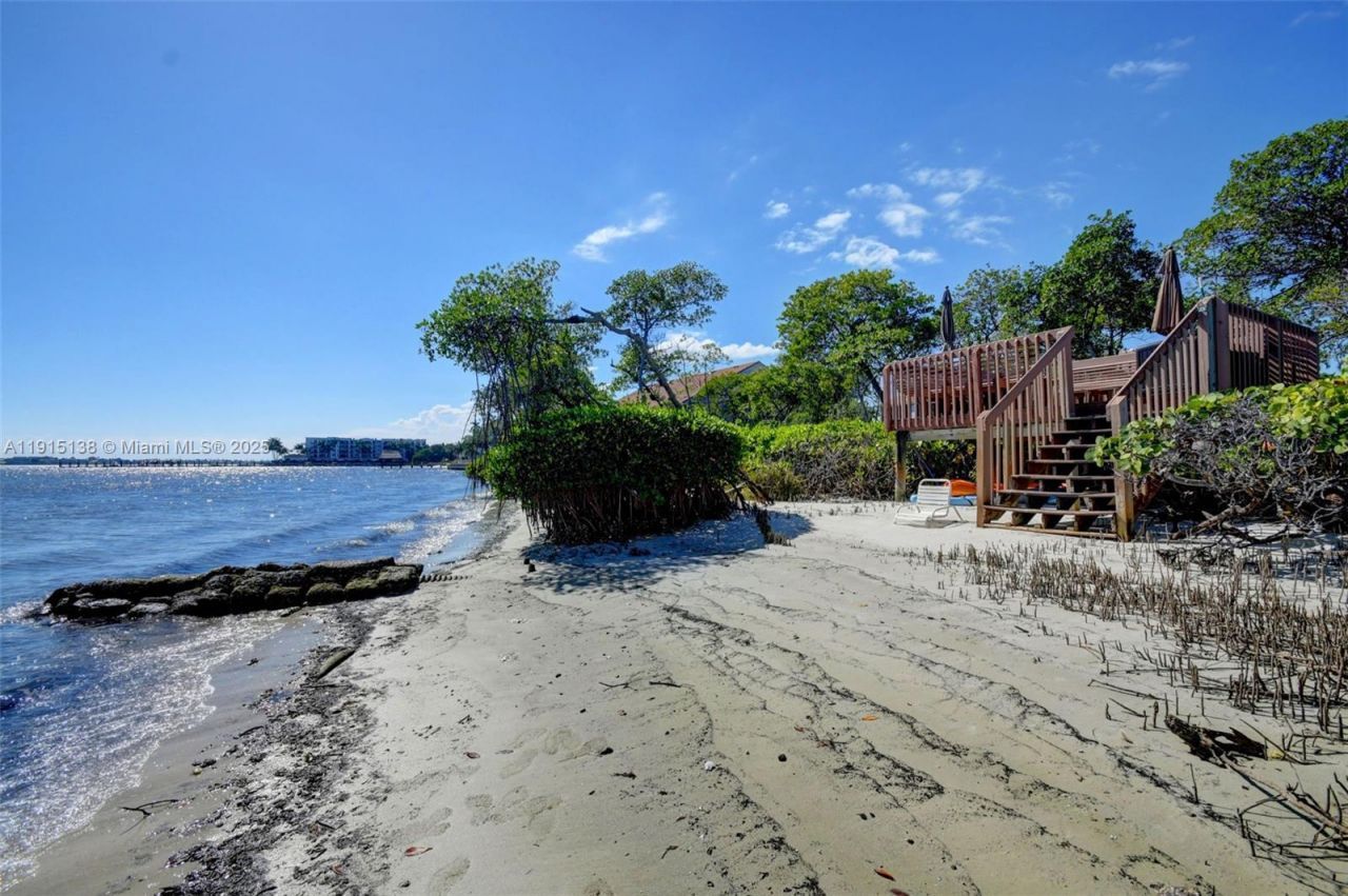 38 S Lakeshore Dr, Hypoluxo, FL 33462 Photo