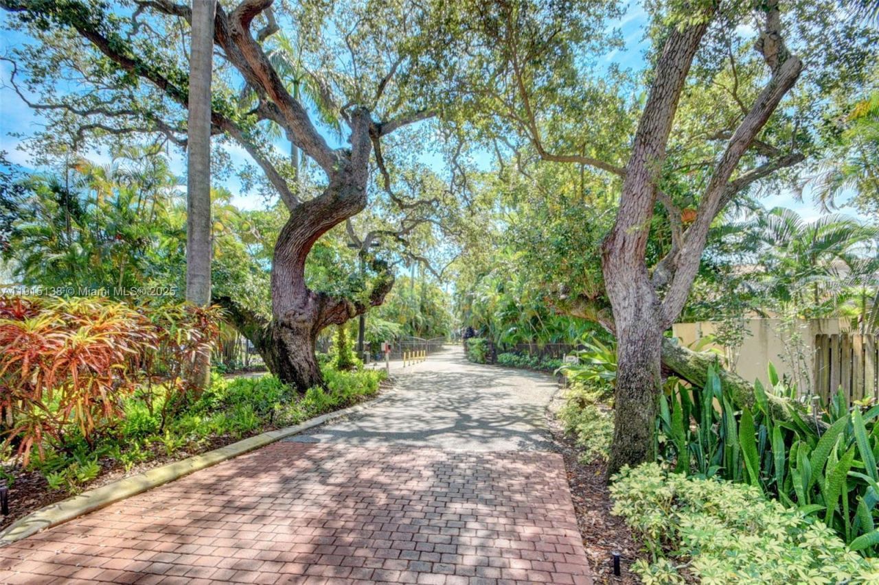 38 S Lakeshore Dr, Hypoluxo, FL 33462 Photo