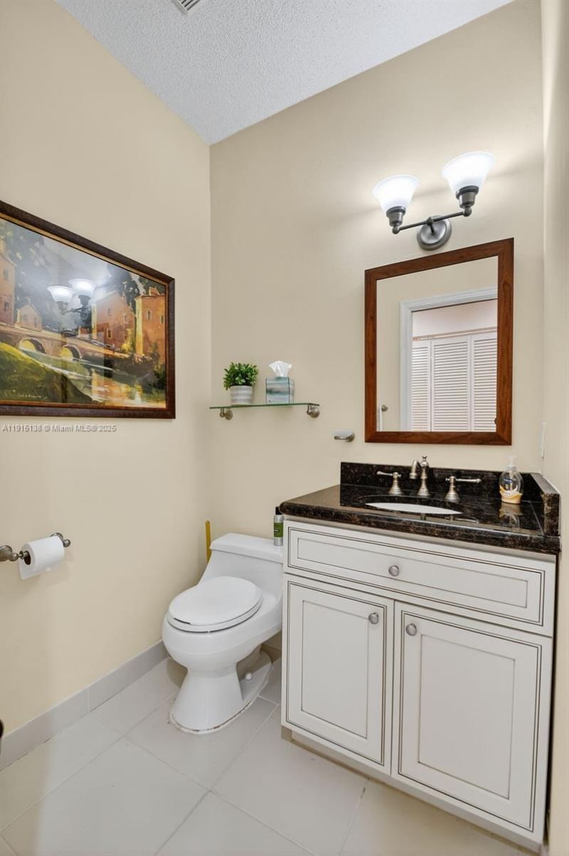 38 S Lakeshore Dr, Hypoluxo, FL 33462 Photo