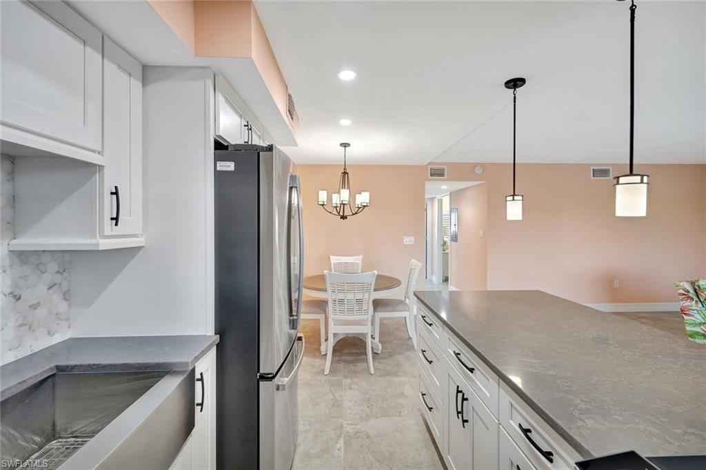 1610 Middle Gulf Dr, Unit B3, Sanibel, FL 33957 Photo