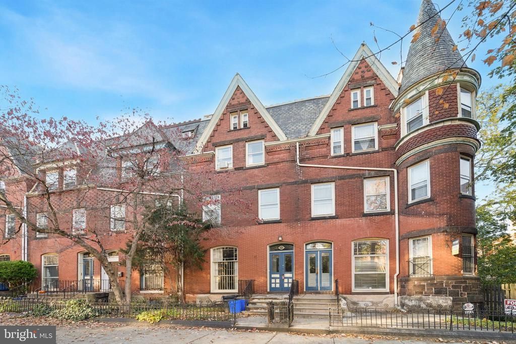 320 S 42nd Street, Philadelphia, PA 19104 Main Photo