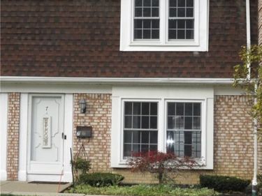 105 Carriage Drive, Unit 7, Orchard Park, NY 14127