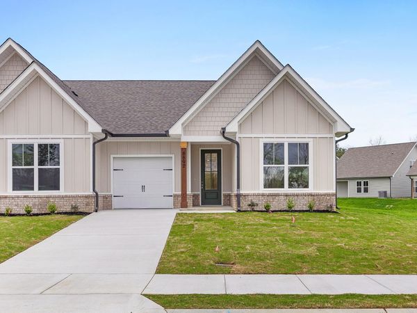 8754 James Creek Drive, Ooltewah, TN 37363