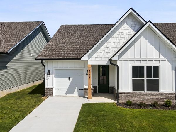 8754 James Creek Drive, Ooltewah, TN 37363