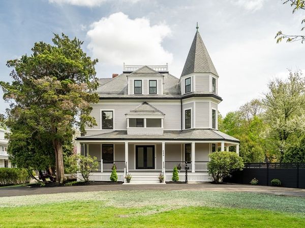 686 Centre St, Newton, MA 02458