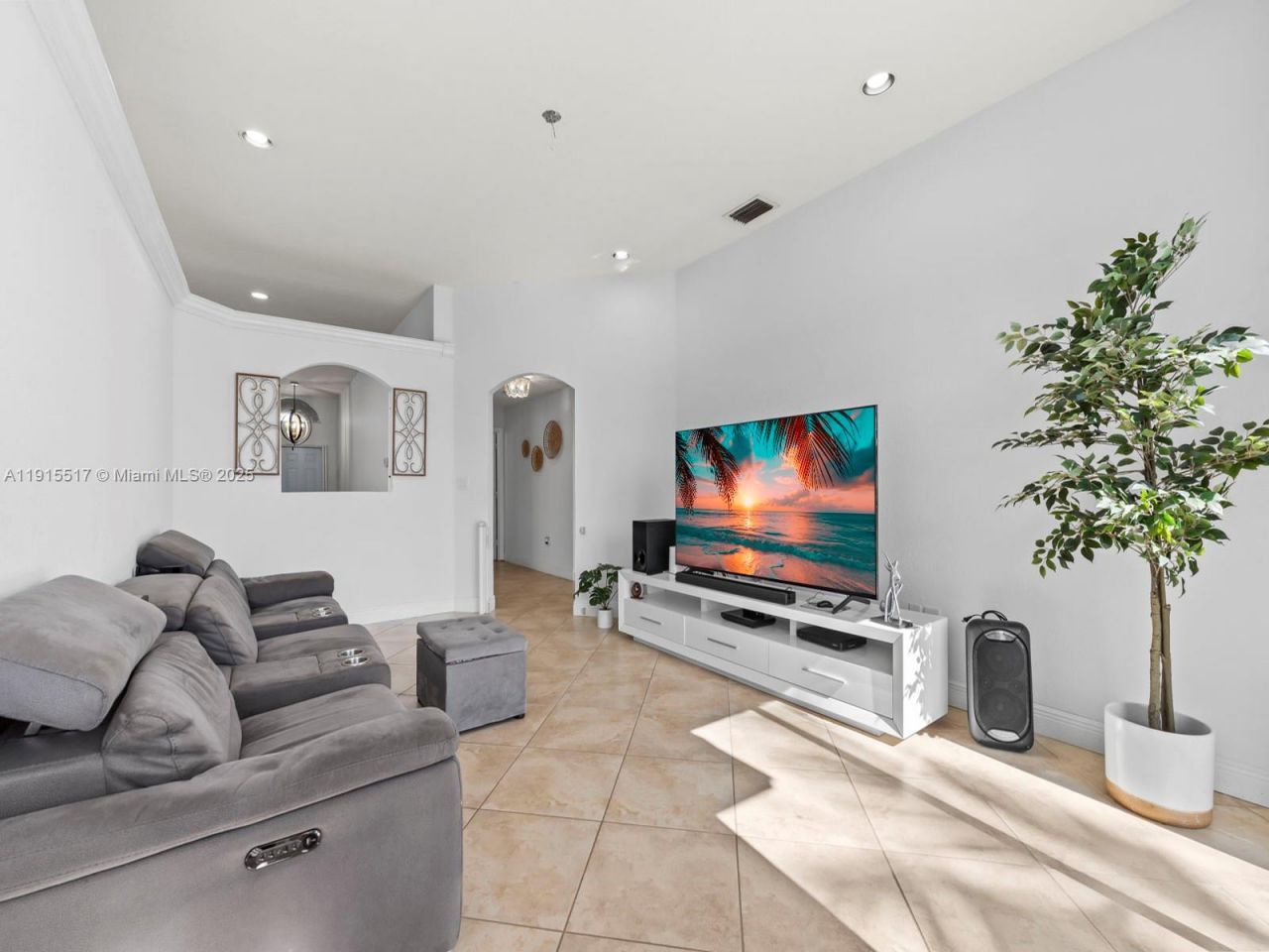 14683 SW 132nd Ave, Miami, FL 33186 Photo