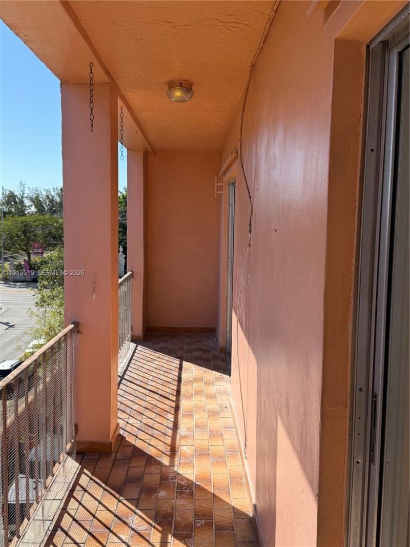 440 E 23rd St, Unit 1305, Hialeah, FL 33013 Photo