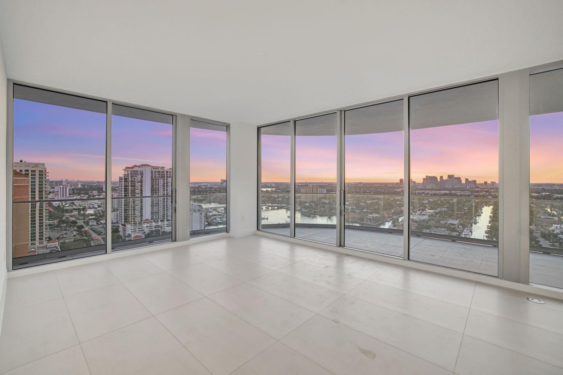 153 N Seabreeze Boulevard, Unit 2202-S, Fort Lauderdale, FL 33304 Photo