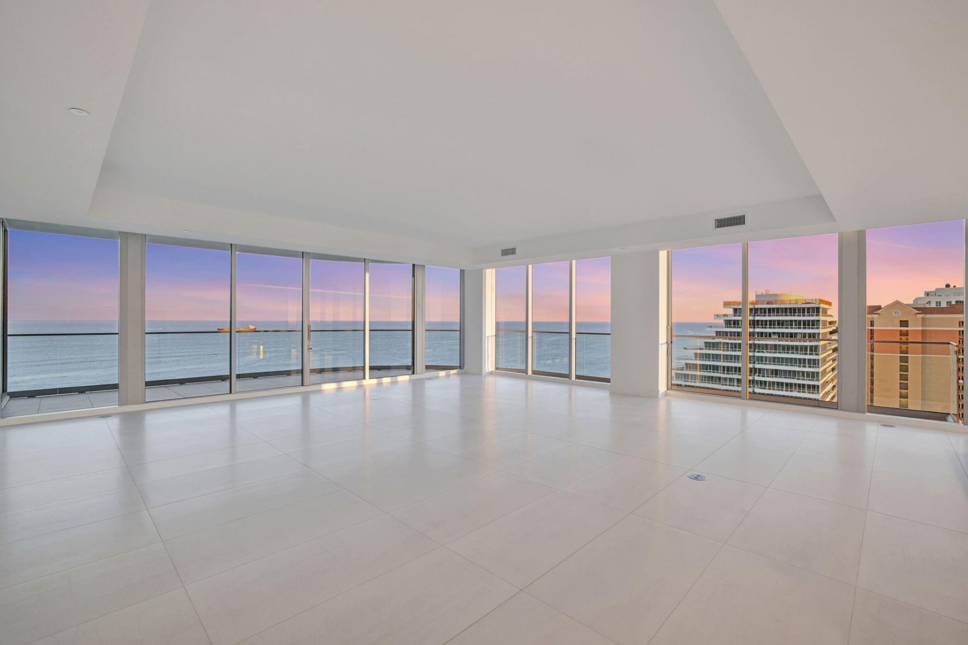 153 N Seabreeze Boulevard, Unit 2202-S, Fort Lauderdale, FL 33304 Photo