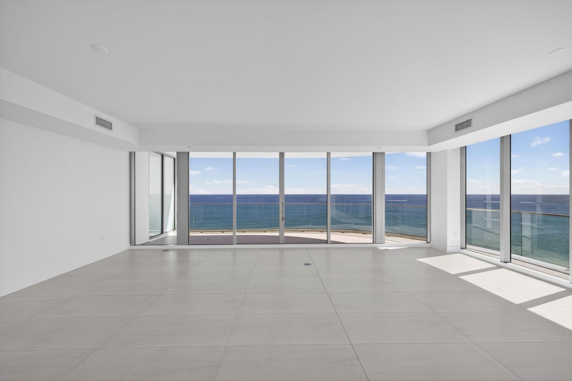 153 N Seabreeze Boulevard, Unit 2202-S, Fort Lauderdale, FL 33304 Photo