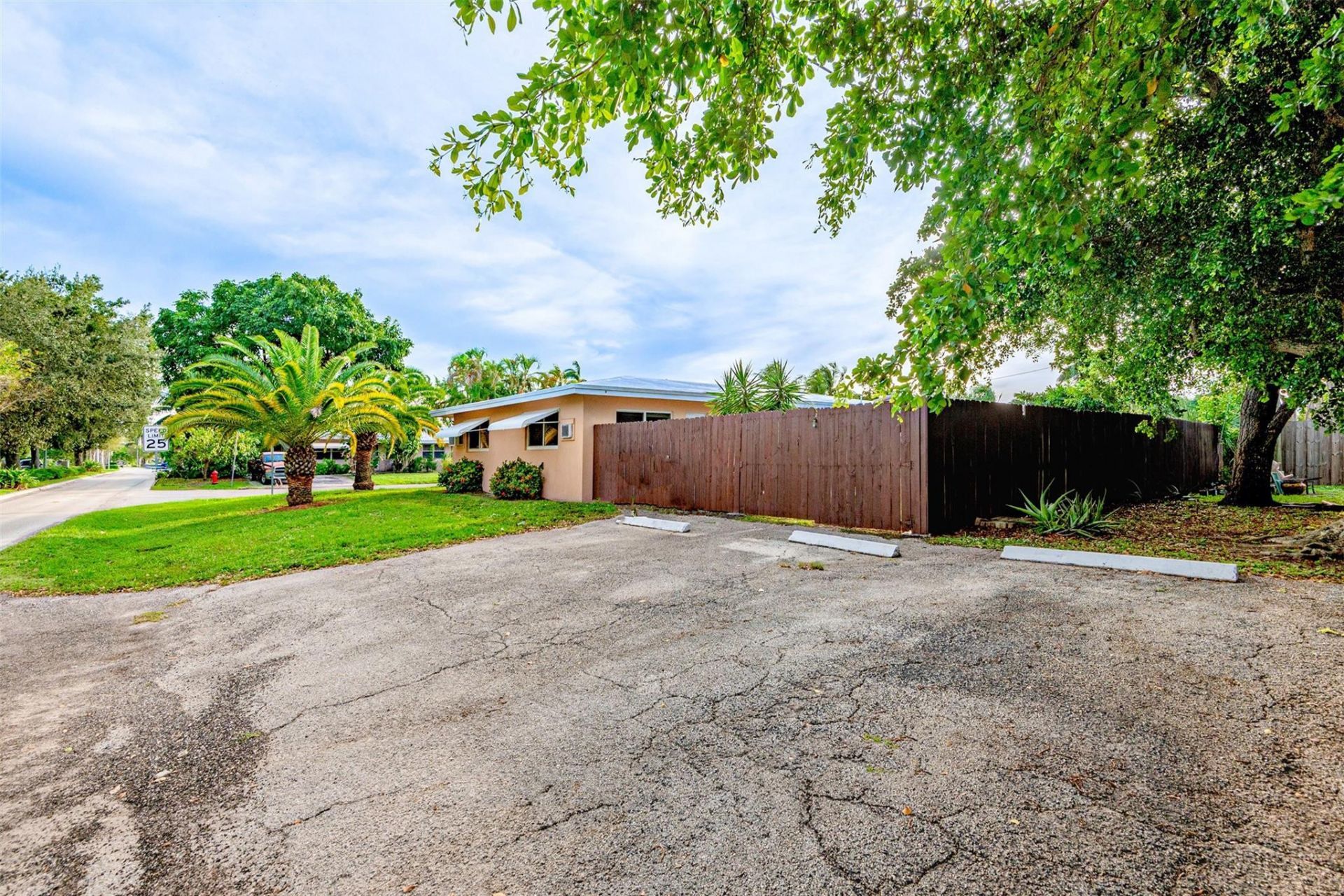 2581 NE 11th Court, Pompano Beach, FL 33062 Photo