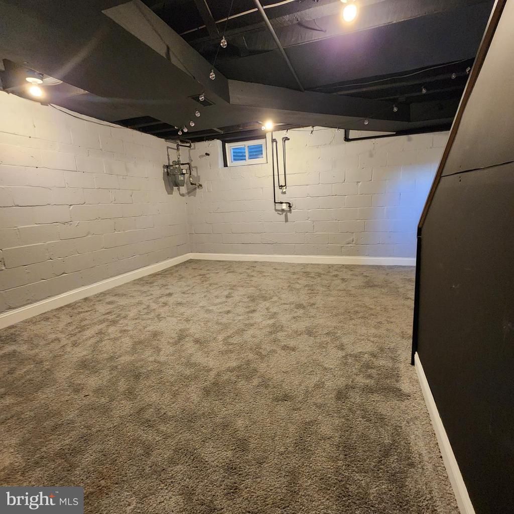 327 Grove Park, Brooklyn, MD 21225 Main Photo