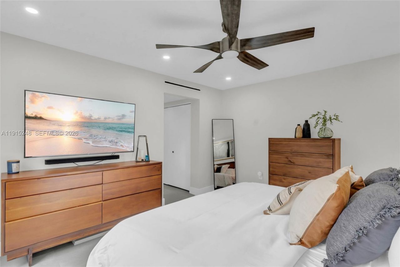 400 Valencia Ave, Unit 3, Coral Gables, FL 33134 Photo