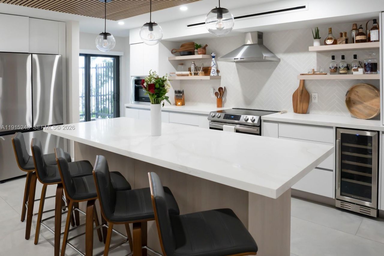 400 Valencia Ave, Unit 3, Coral Gables, FL 33134 Photo