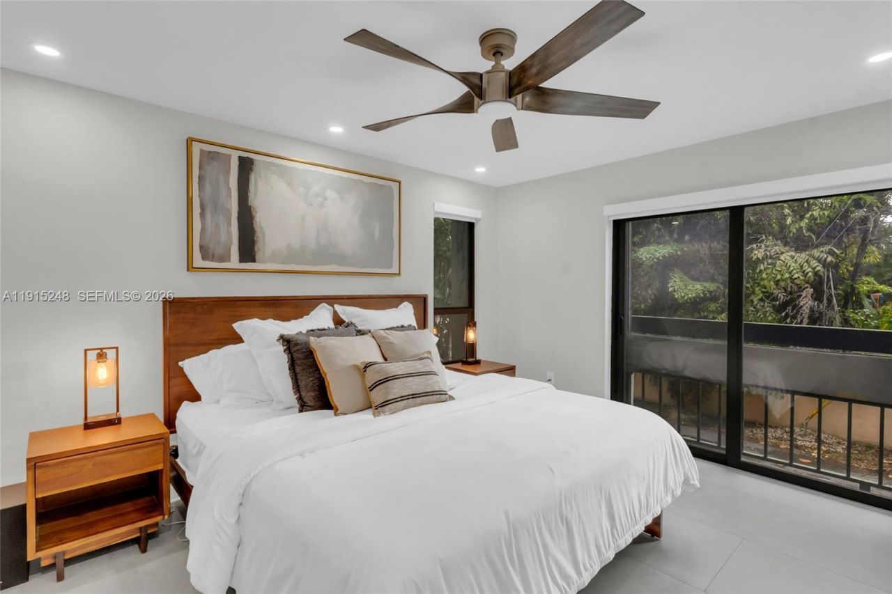 400 Valencia Ave, Unit 3, Coral Gables, FL 33134 Photo