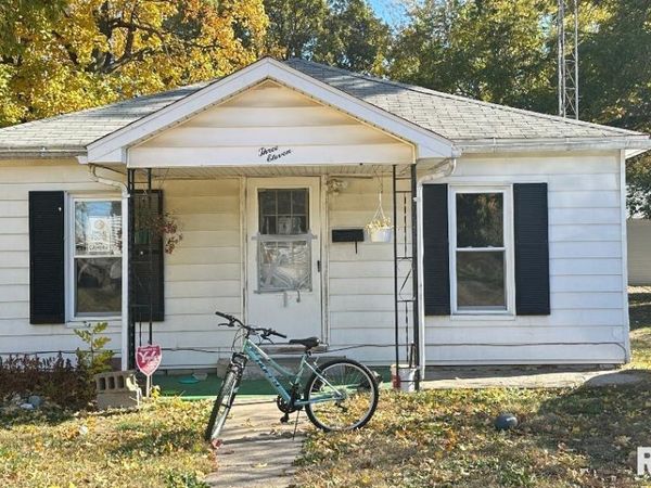 311 N FRANKLIN Street, Rushville, IL 62681