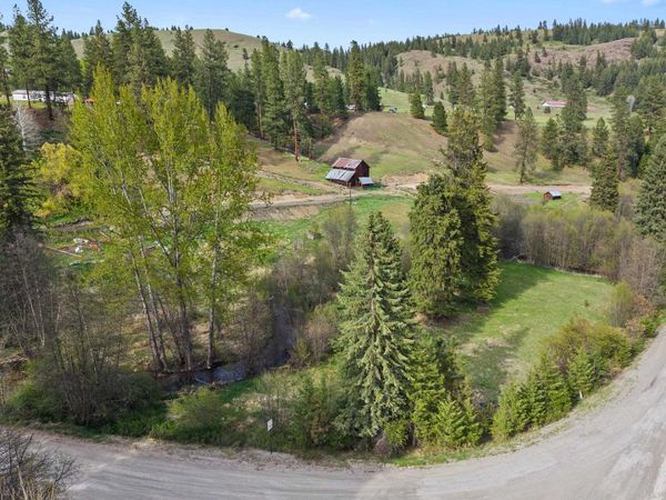 839 Trout Creek Rd, Republic, WA 99166