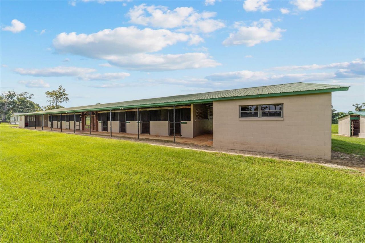 17176 N Us Highway 441, Reddick, FL 32686 Photo