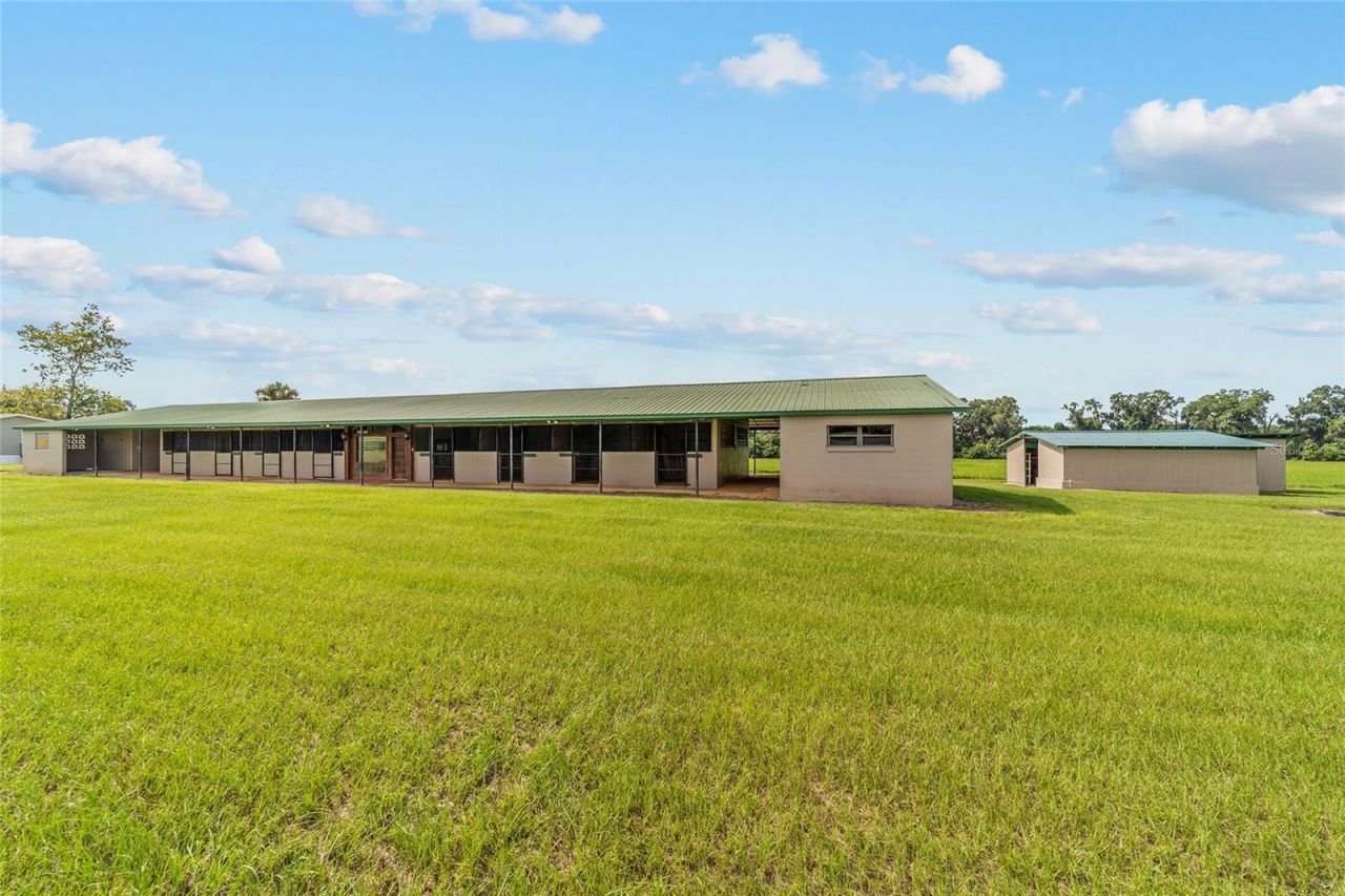 17176 N Us Highway 441, Reddick, FL 32686 Photo