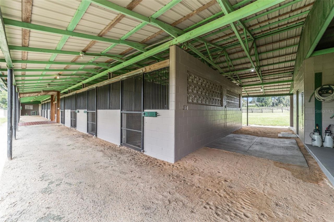 17176 N Us Highway 441, Reddick, FL 32686 Photo