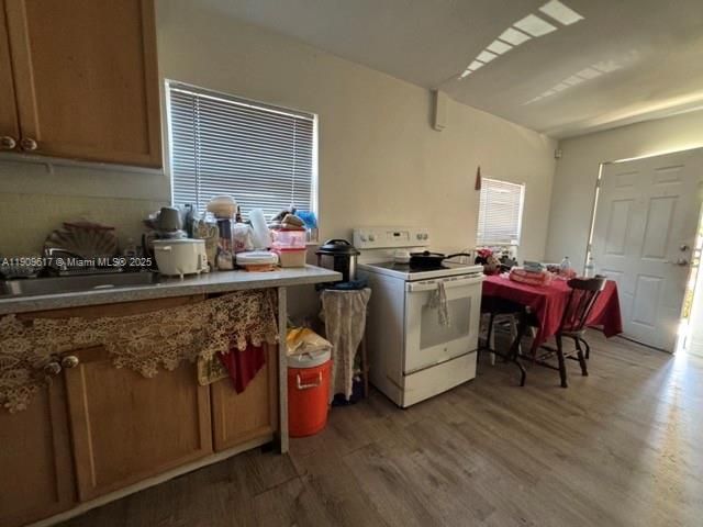 2512 NW 13th Ave, Miami, FL 33142 Photo