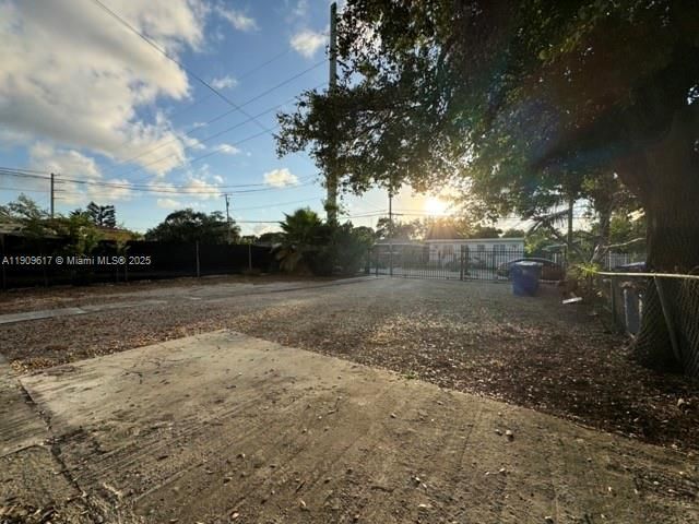 2512 NW 13th Ave, Miami, FL 33142 Photo