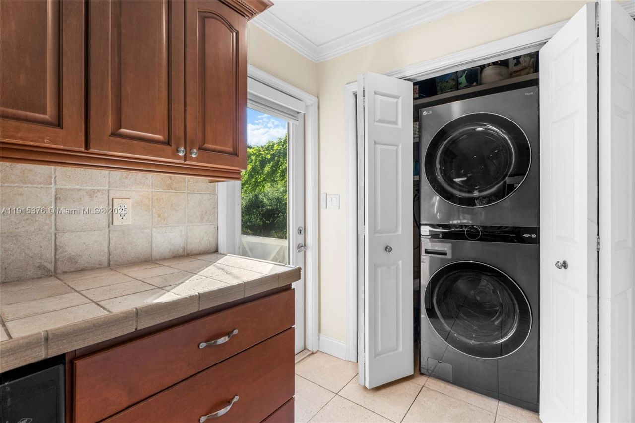 9130 SW 73rd St, Miami, FL 33173 Photo