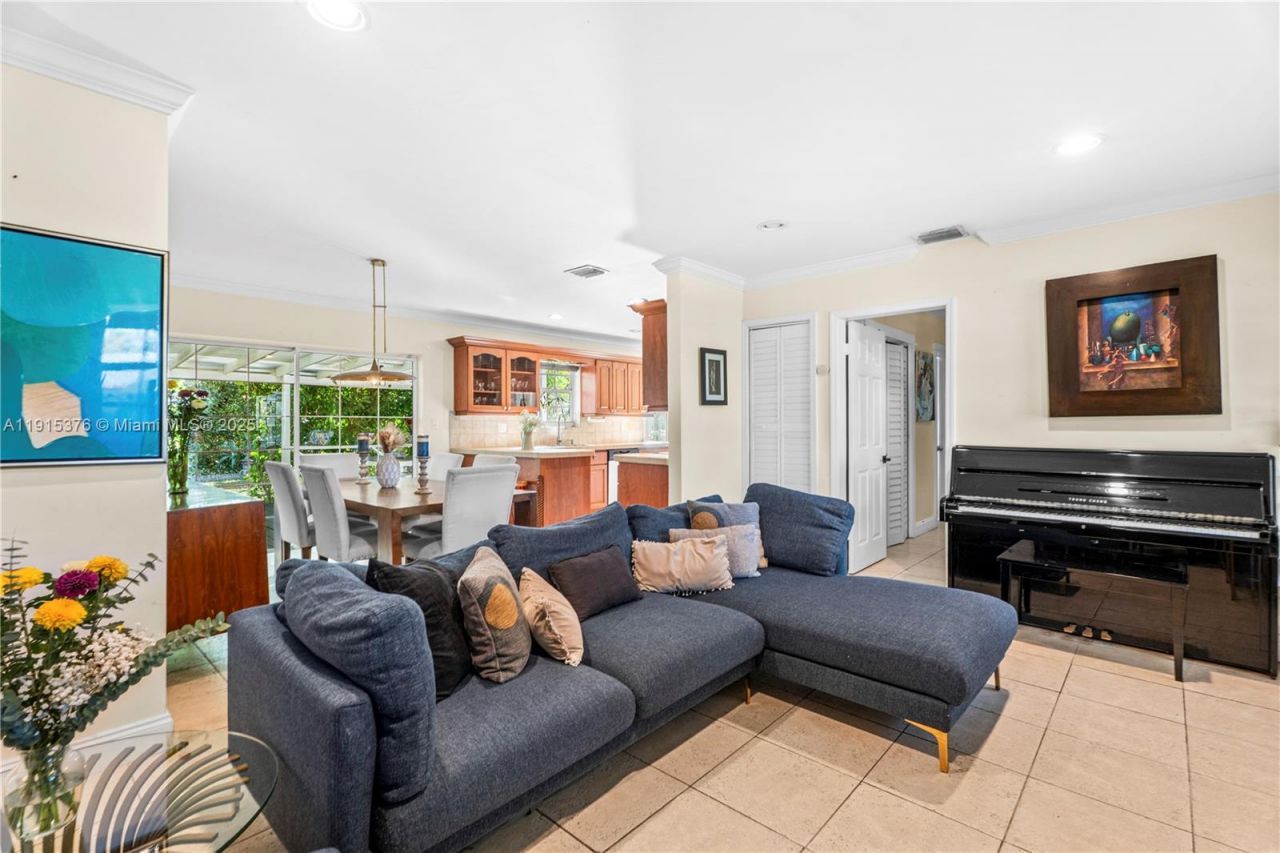 9130 SW 73rd St, Miami, FL 33173 Photo