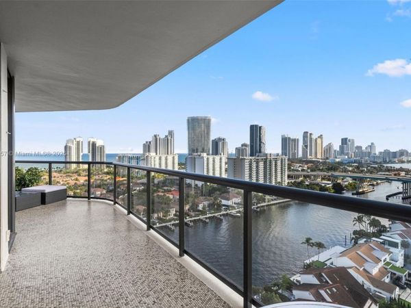 19667 Turnberry Way, Unit 20B, Aventura, FL 33180