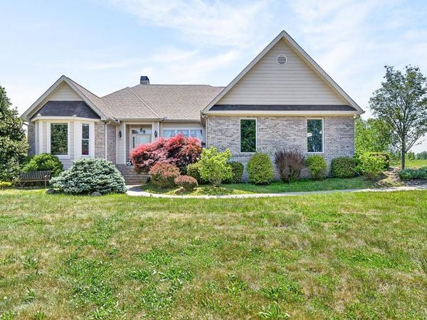 135 Austin Lane, Deer Lodge, TN 37726