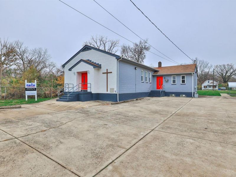 1114 Simmons Avenue, Lincoln Heights, OH 45215 Photo 2