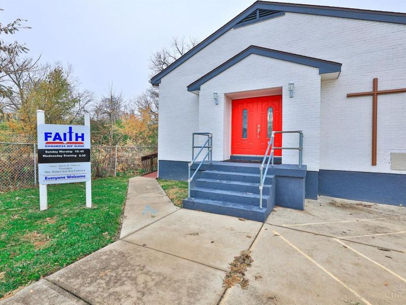 1114 Simmons Avenue, Lincoln Heights, OH 45215 Photo 3