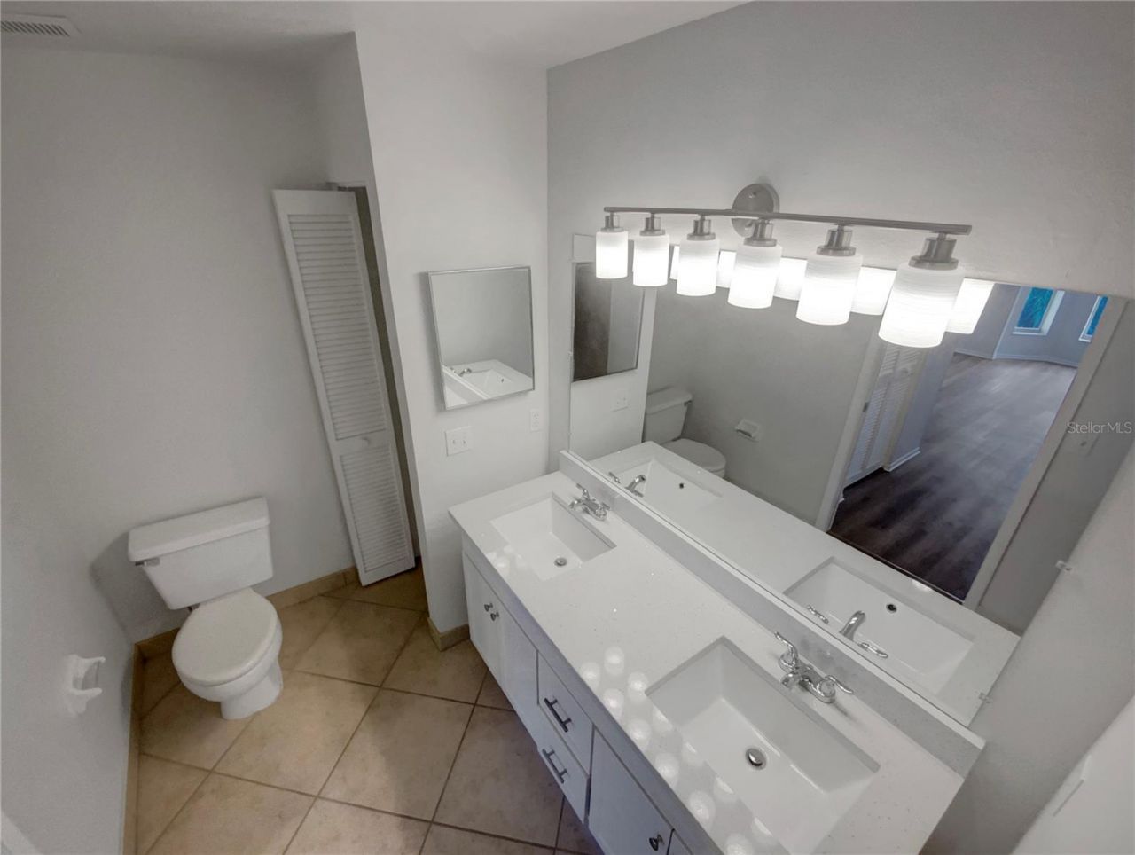 6904 Drewrys Bluff, Unit 810, Bradenton, FL 34203 Photo