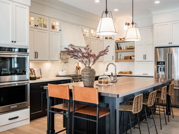 3014 Forest Ridge Drive NE, Swisher, IA 52338